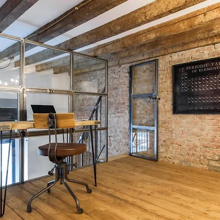 Menabrea Design Loft Master Guest Apartamento
